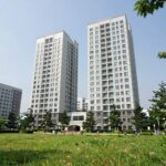 두산위브더제니스 구미 아파트 단지 전경과 주변 공원 조망