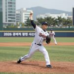 Kim Taehoon pitching during a game in 2026 season