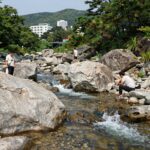 대둔산 수락계곡 맑은 물과 바위 풍경