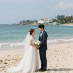 전원주와 남편의 결혼식 사진으로 하와이 해변에서 행복한 모습