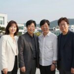 개그맨 정선희 나이 56세 이경실 환갑파티 동료들과 함께