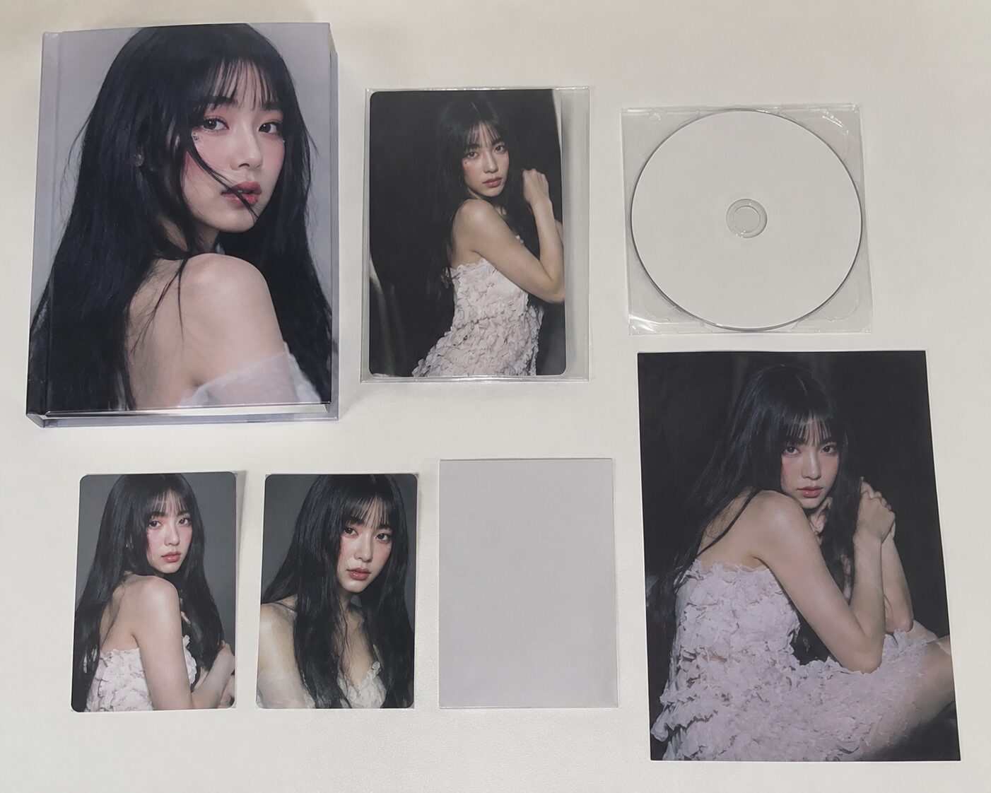 여자아이들 민니 솔로앨범 언박싱 구성품 사진